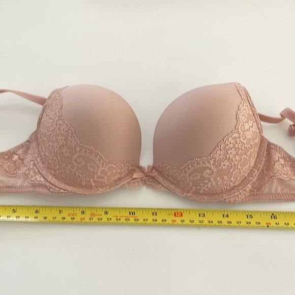 32B Victoria’s Secret Dream Angels Plunge Demi Smooth and Lace -cream, underwire - Picture 6 of 12